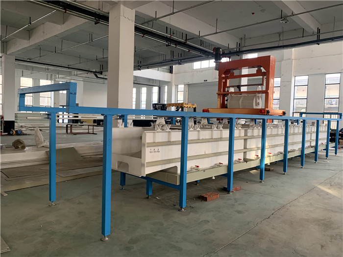 手動半自動生產(chǎn)線