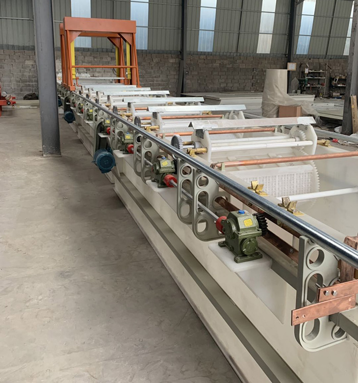 手動半自動生產(chǎn)線